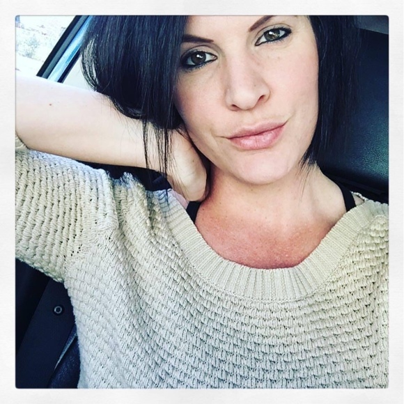 Meet your Posher, Crystal - Picture 1 of 1